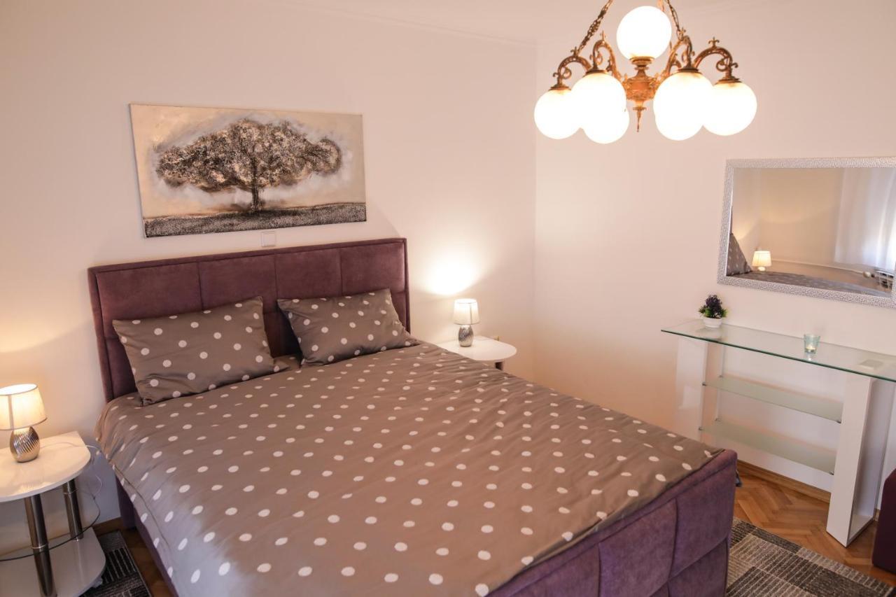 Apartman Kaya Lejlighed Ðakovo Eksteriør billede
