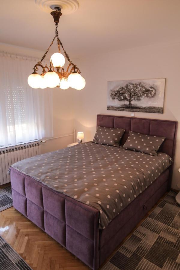 Apartman Kaya Lejlighed Ðakovo Eksteriør billede